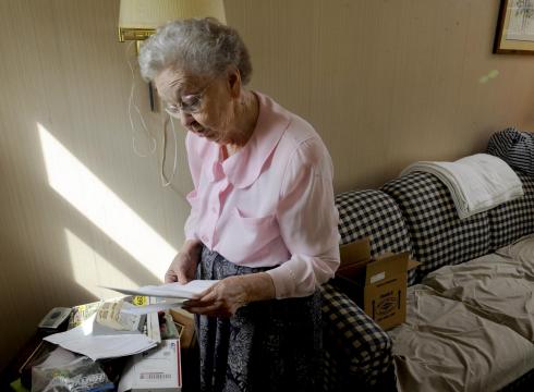 Foreclosure-crisis-hits-older-Americans-hard-SQ1T06NA-x-large